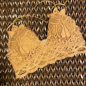 Never worn beautiful gold